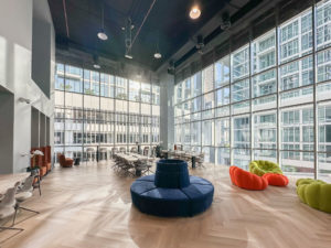 Coworking space à Al Quoz - Modern shared office spaces at Oh My Desk